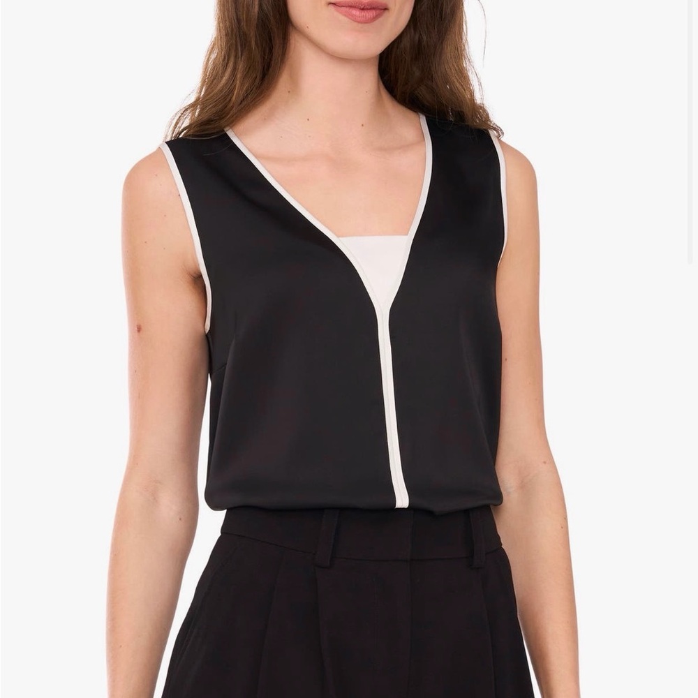 Halogen Piped Sleeveless Top